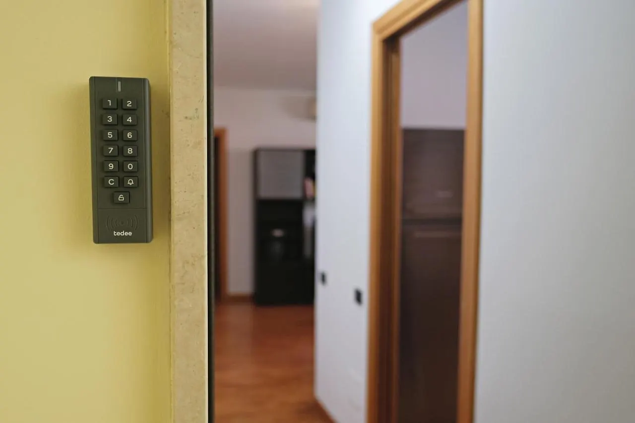 Bwr - Bilocale Con Terrazzo, Via Gonin Apartment Milan