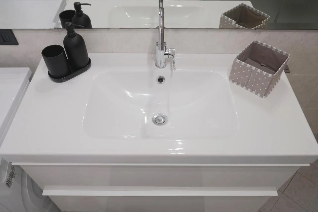 Bwr - Bilocale Con Terrazzo, Via Gonin Apartment Milan
