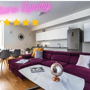 5 Min Walk From Subway Elegant & Modern Appartamento
